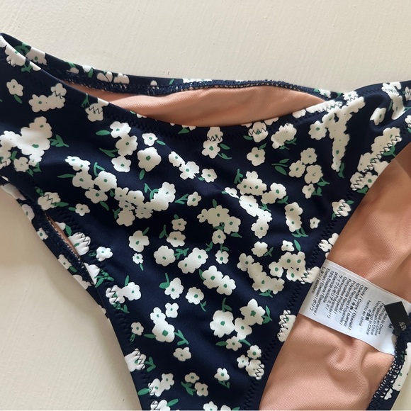 BOTTOM ONLY!! NWOT J Crew bottom in little blooms floral print - Picture 3 of 12